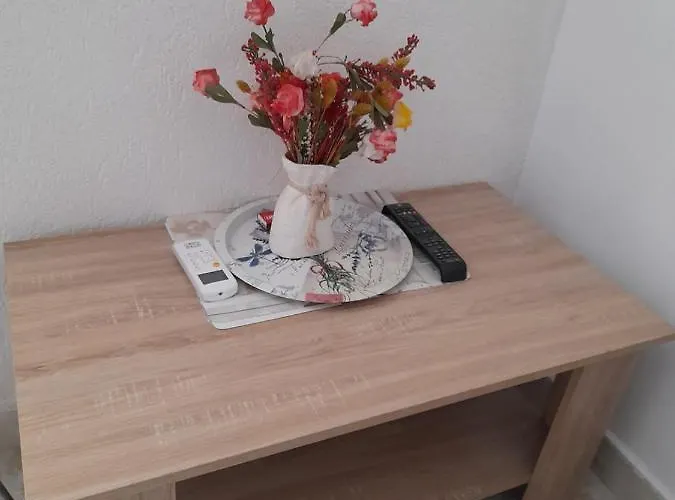 דירה Garsoniera סאטורן