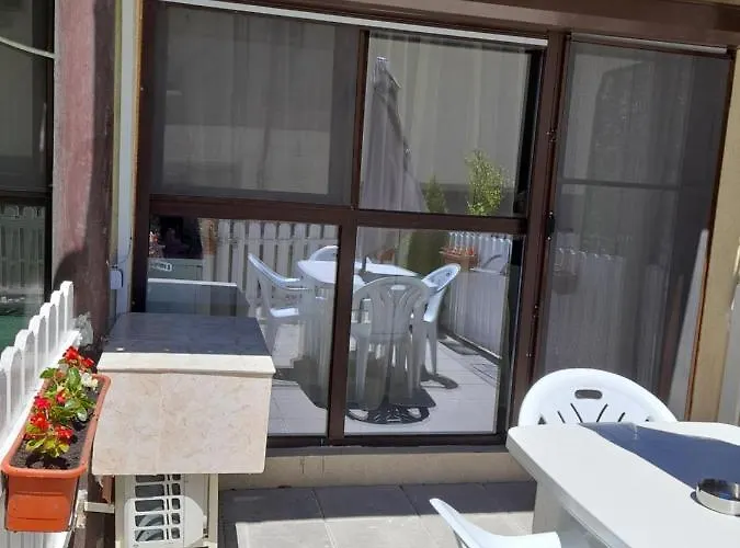 Garsoniera Apartman Saturn