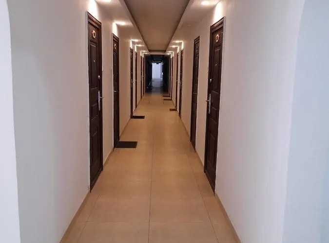 דירה Garsoniera סאטורן